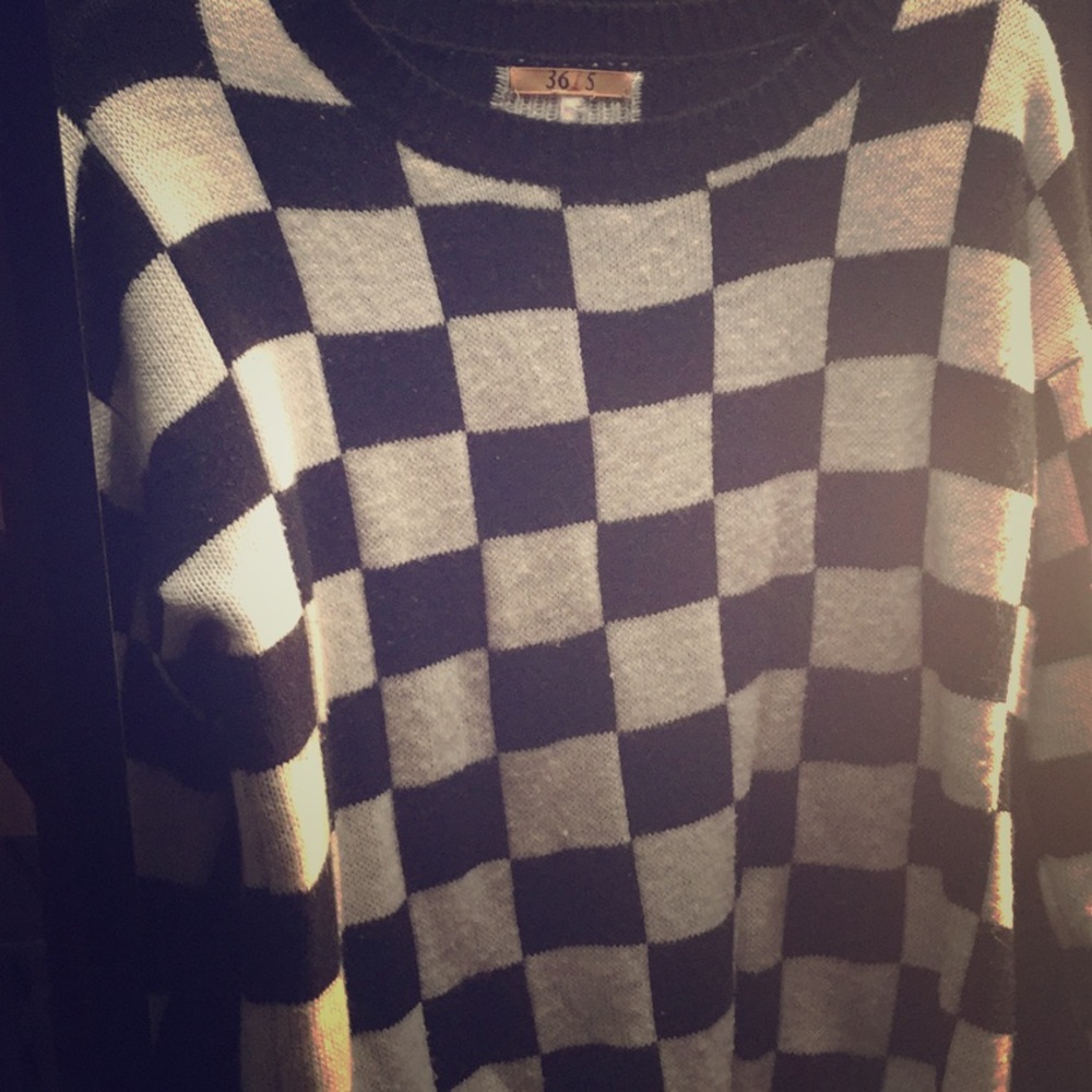 Checkered Sweatshirt